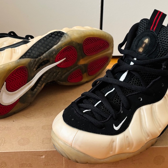 2010 Nike Air Foamposite Pro main image 4